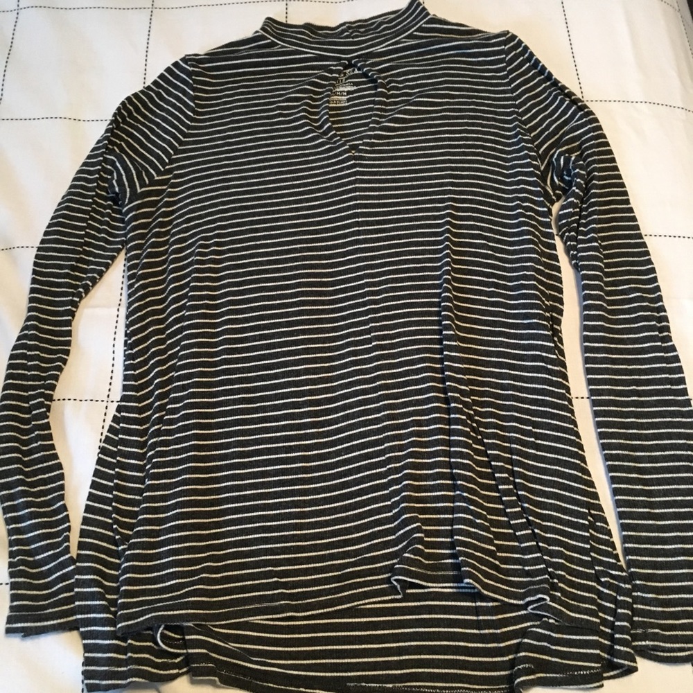 American Eagle Long Sleeve